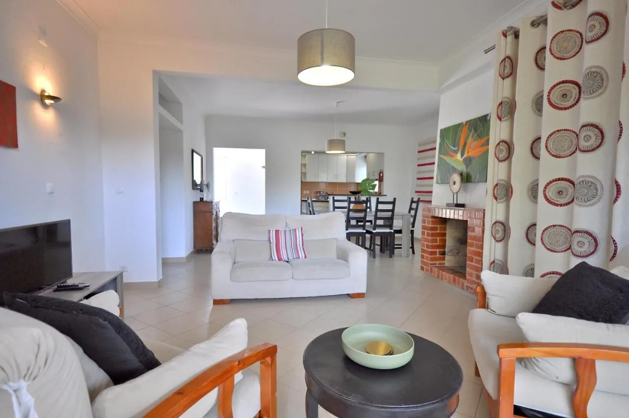 A Super Little Villa For Small Parties Set In A Beautiful.... Vilamoura