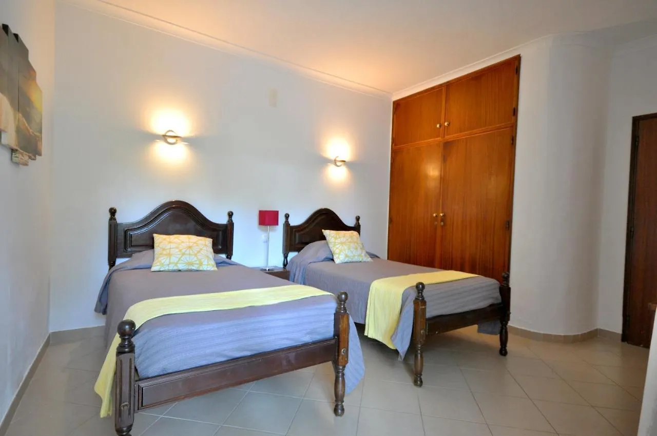 A Super Little Villa For Small Parties Set In A Beautiful.... Vilamoura