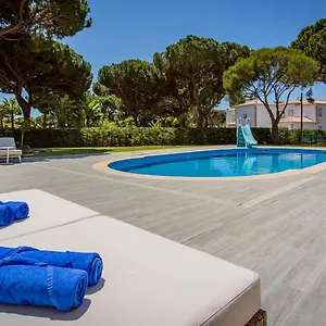 Portuguese Mansion Close To Marina, Golf And Beach. Villa