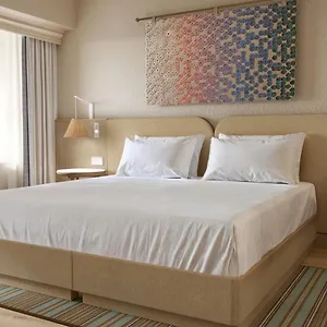 Dom Pedro Hotel